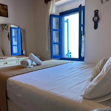 Dom wakacyjny Emporios Traditional Sea View House