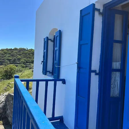 Emporios Traditional Sea View House بيت للعطل *