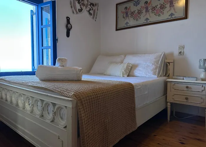 Emporios Traditional Sea View House Case de vacanță Emporeiós