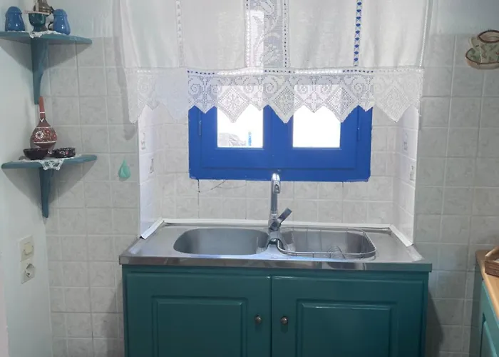 Emporios Traditional Sea View House Case de vacanță *